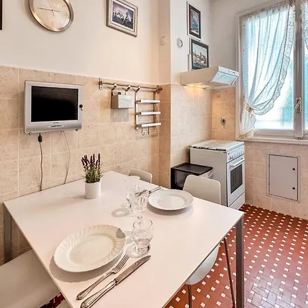 Centro Di Wifi Netflix Apartment Rapallo
